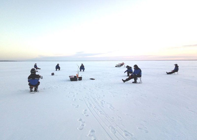 Ice fishing live game in Germany